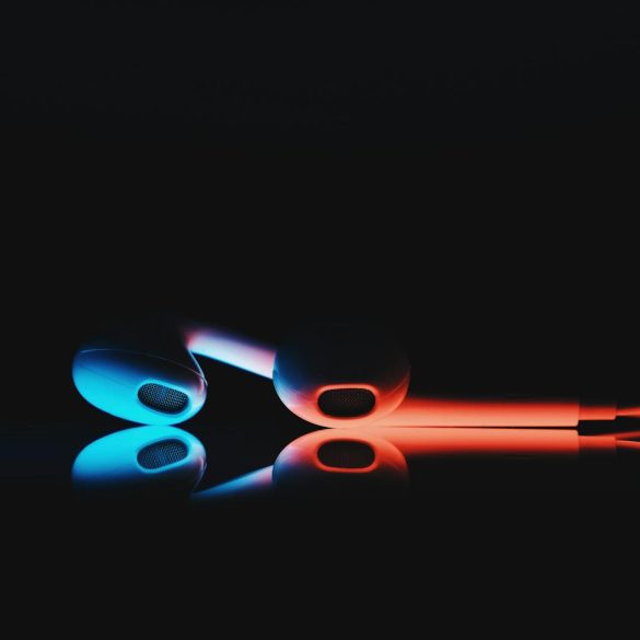 close up photo of earphones