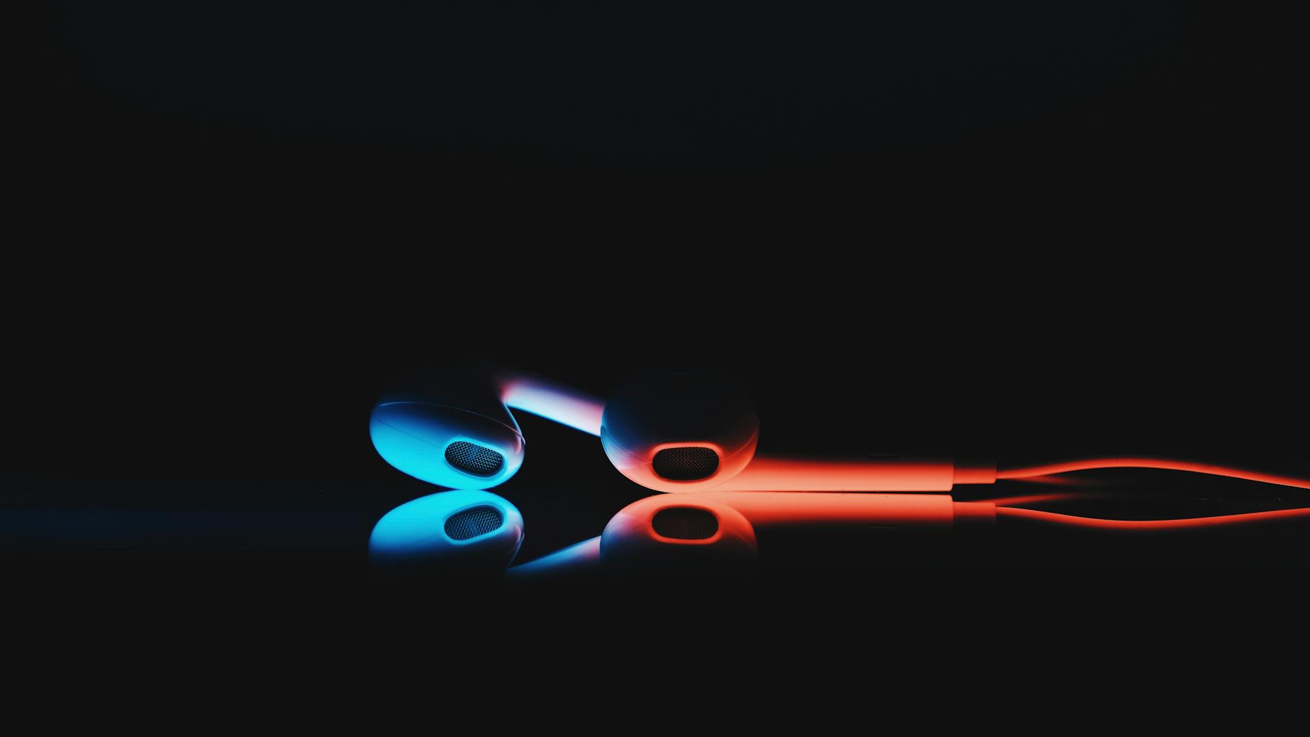 close up photo of earphones